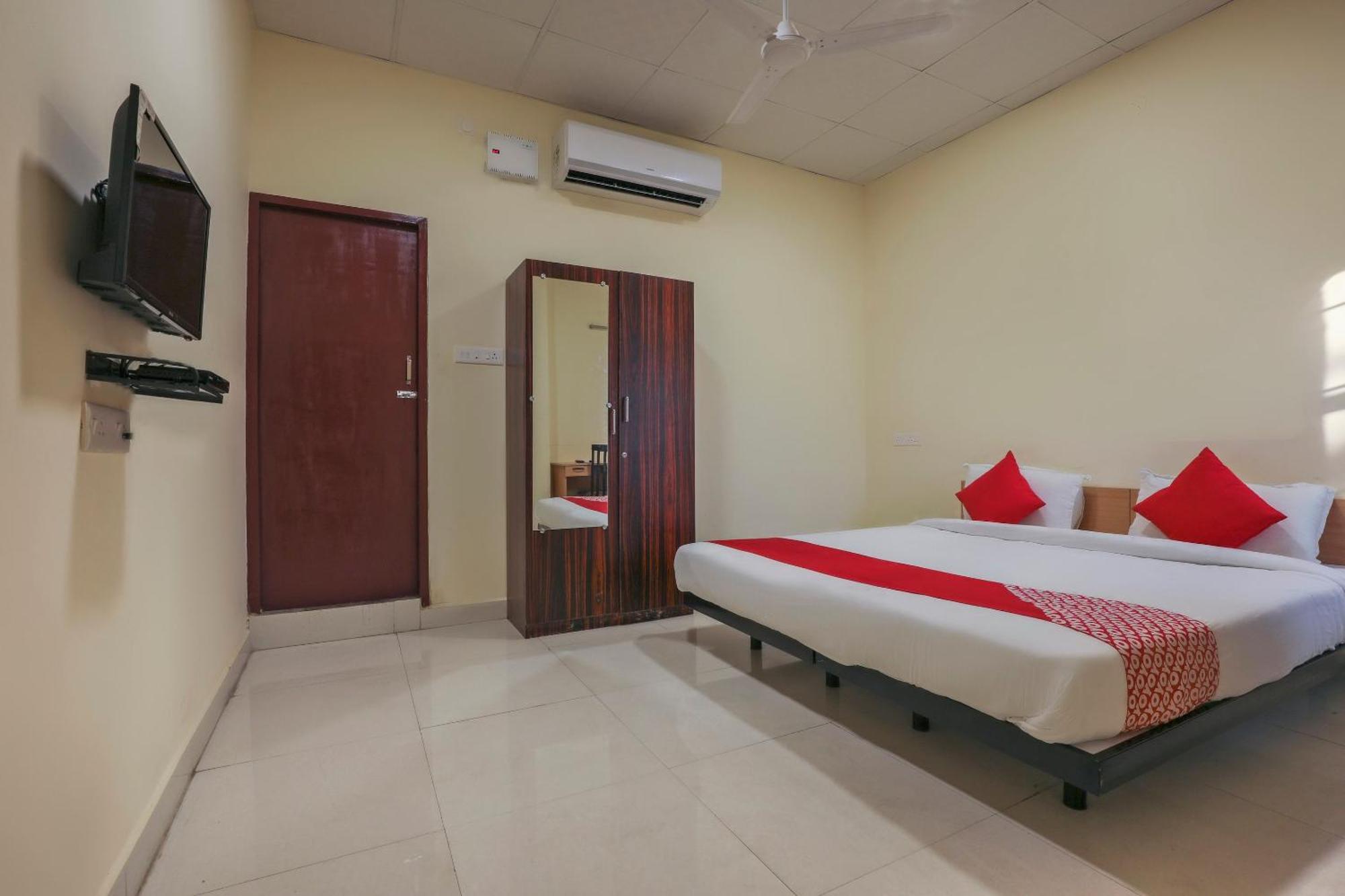 Hotel O Om Sakthi Hotel Pondicherry Eksteriør bilde