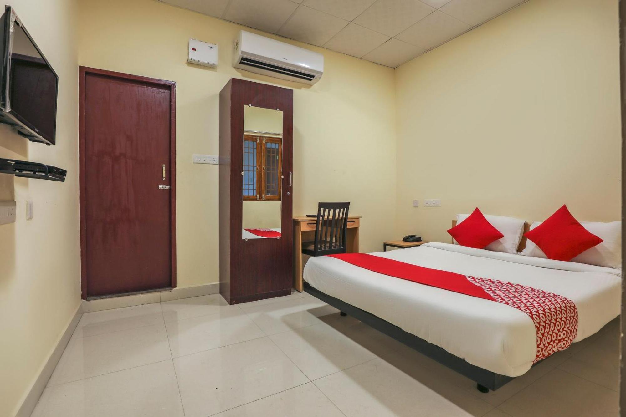 Hotel O Om Sakthi Hotel Pondicherry Eksteriør bilde